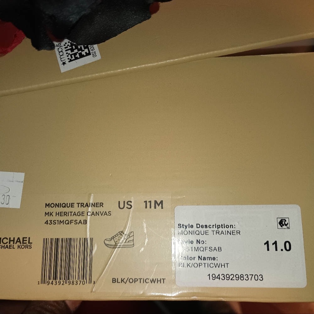 Michael kors shoes - Picture 2 of 3